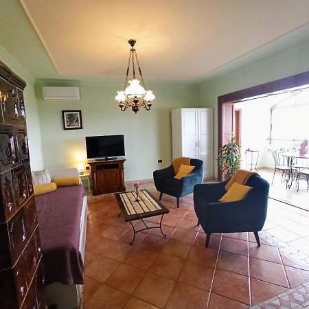 Villa Margerita Kastelir Luaran gambar