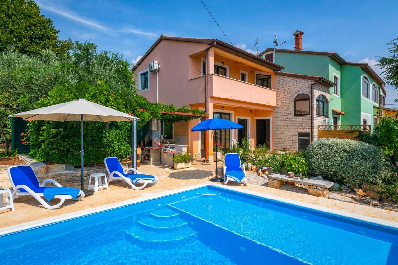 Villa Margerita Kastelir Luaran gambar