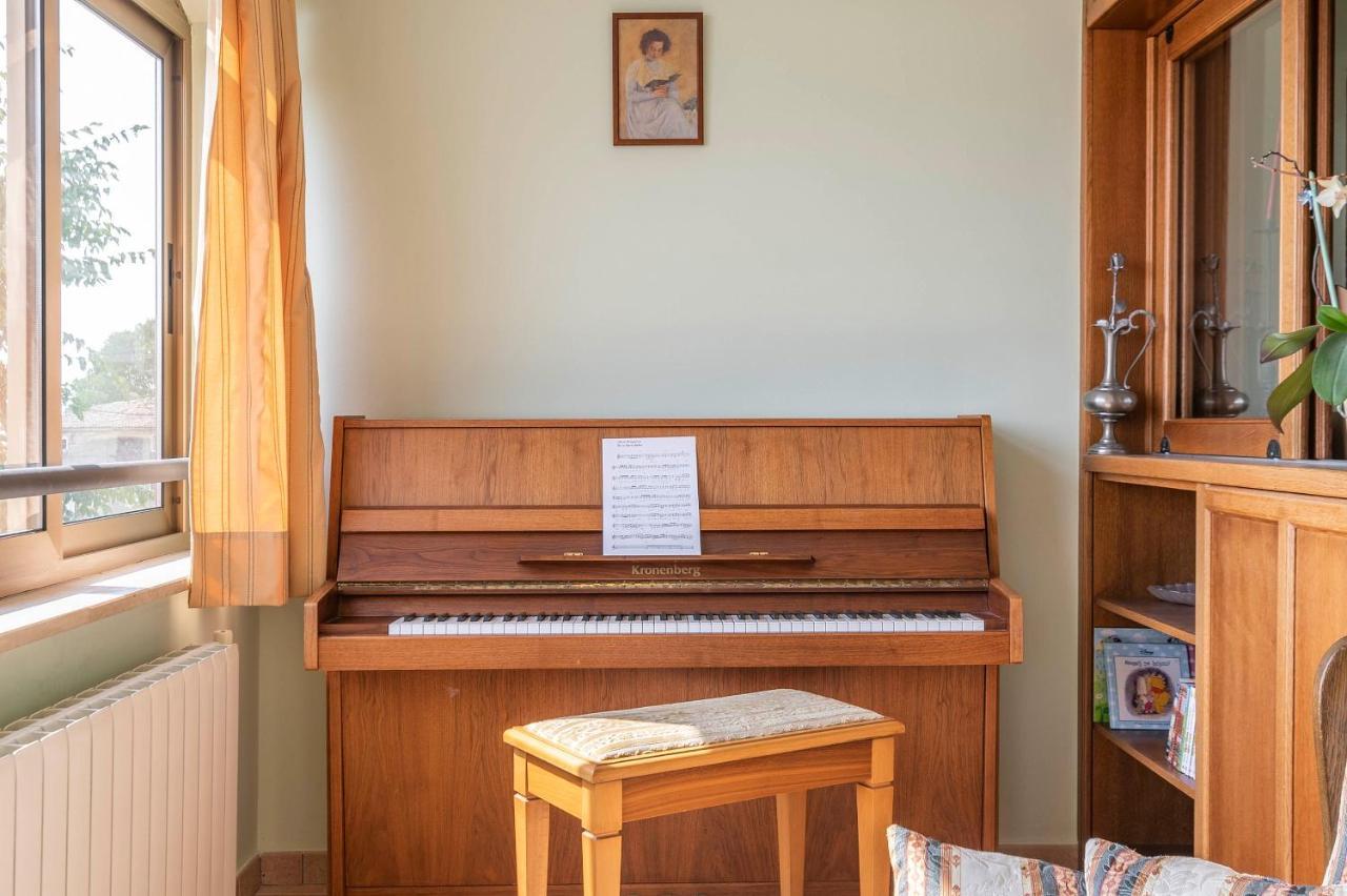 Villa Margerita Kastelir Luaran gambar
