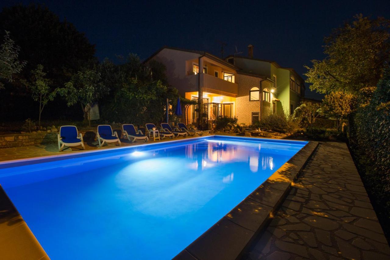 Villa Margerita Kastelir Luaran gambar