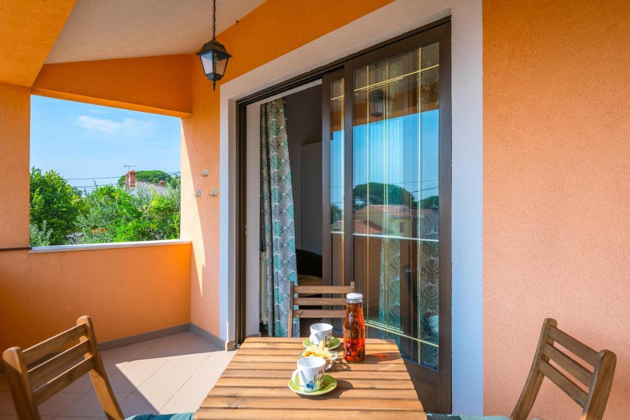 Villa Margerita Kastelir Luaran gambar