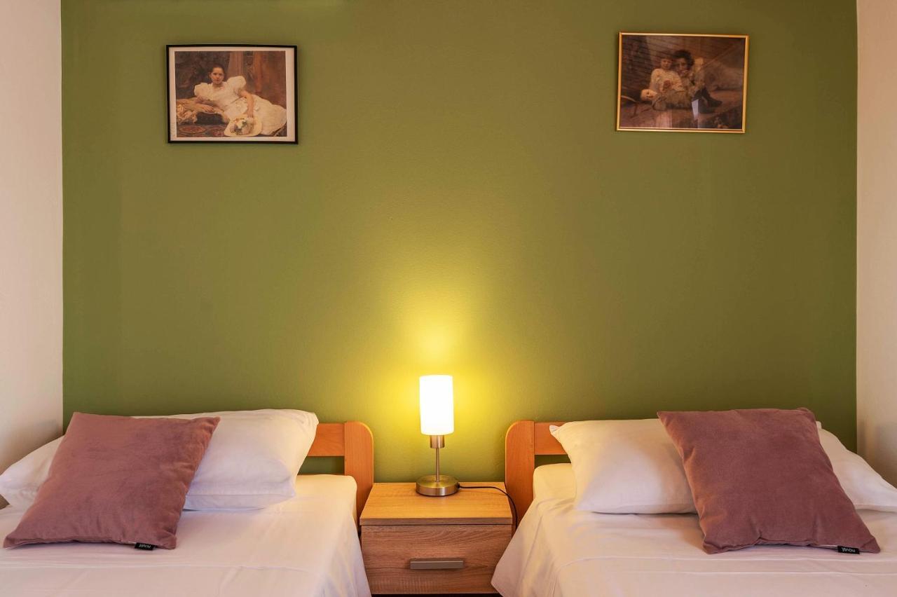 Villa Margerita Kastelir Luaran gambar