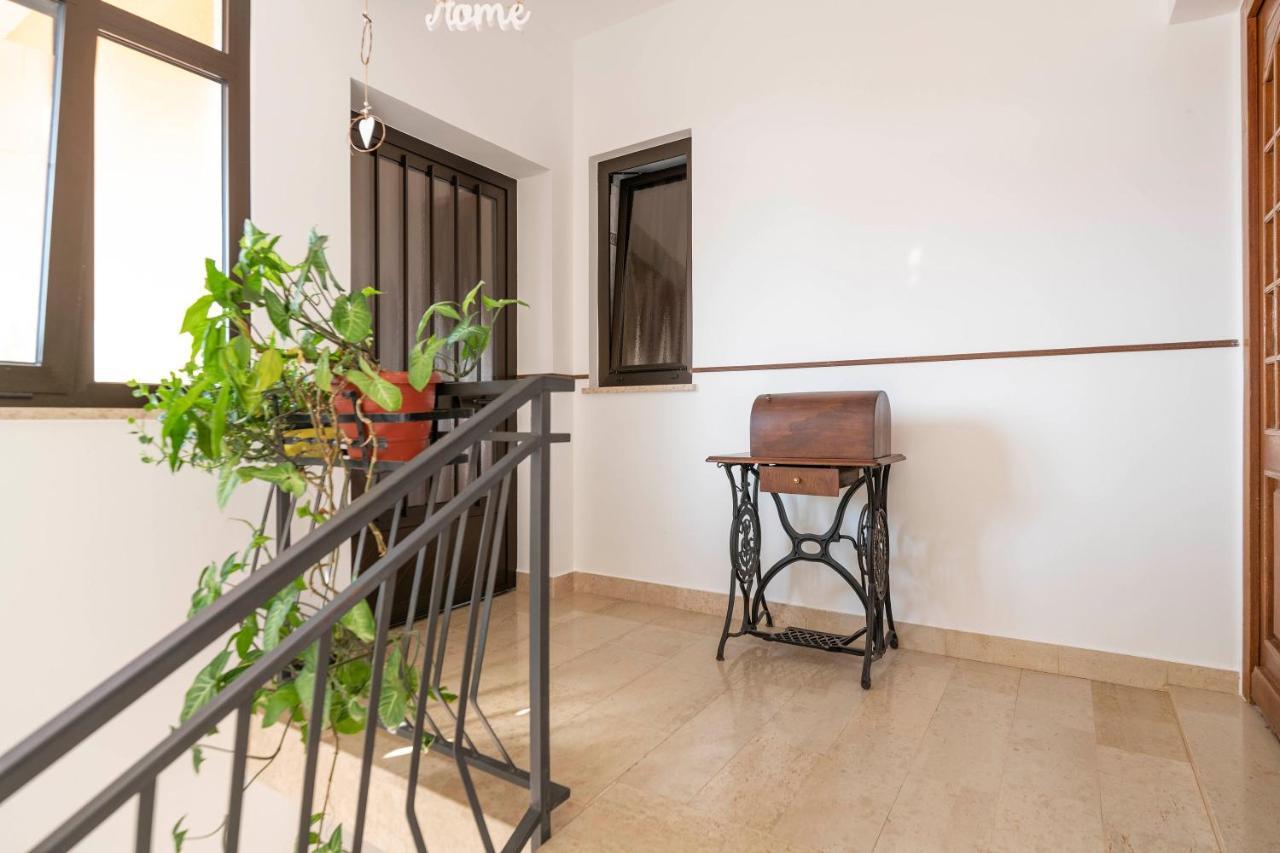 Villa Margerita Kastelir Luaran gambar