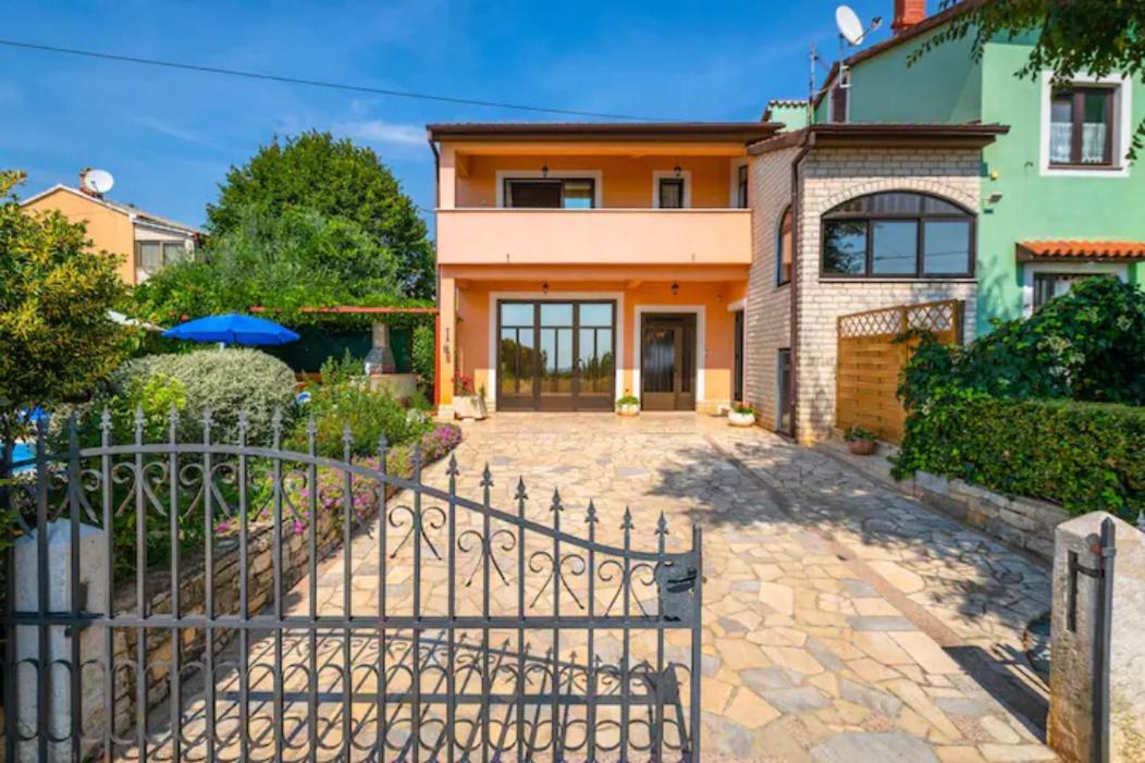 Villa Margerita Kastelir Luaran gambar